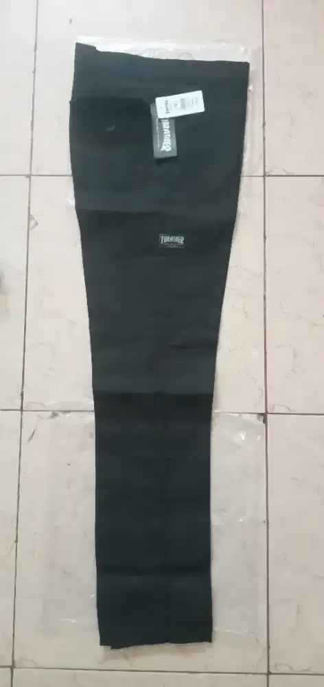 Celana panjang cargo