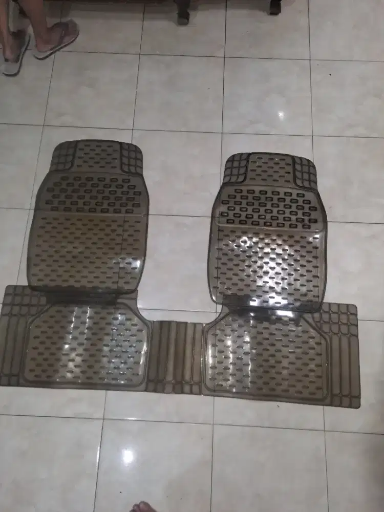 Karpet mobil avanza