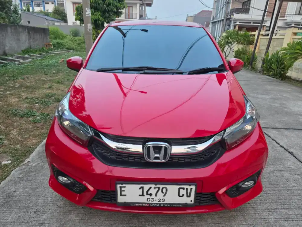 Dijual mobil Honda Brio E MT 2019 new model warna merah