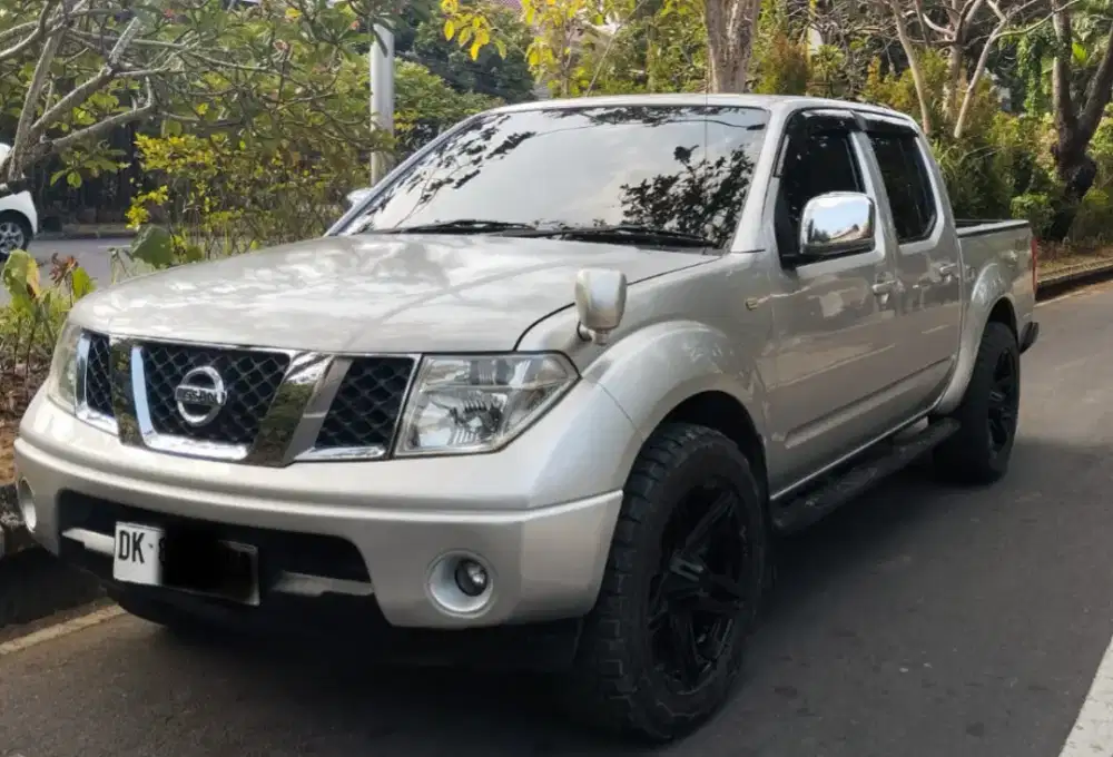 Nissa navara 4X4 tahun 2008