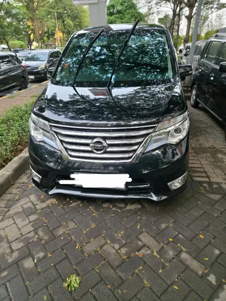 Serena HWS 2015 mulus terawat
