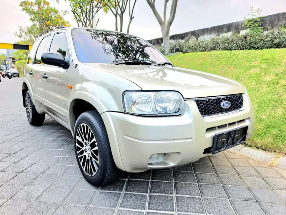 ISTIMEWA Ford Escape AT 2007/2008 Ors No Terios Rush KIM