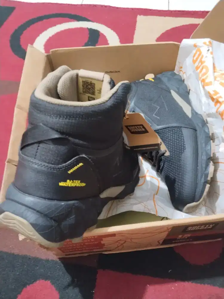 Jual Safty shoes adventure joger