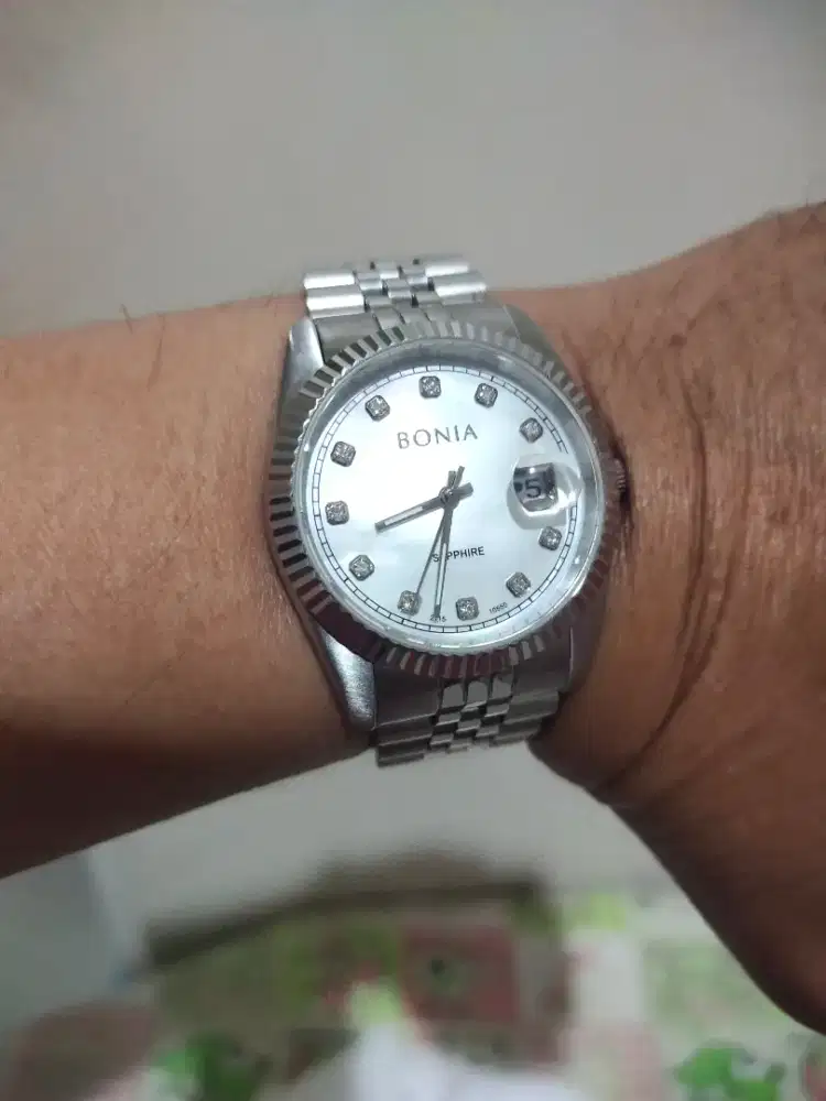 Jam tangan merek bonia pria