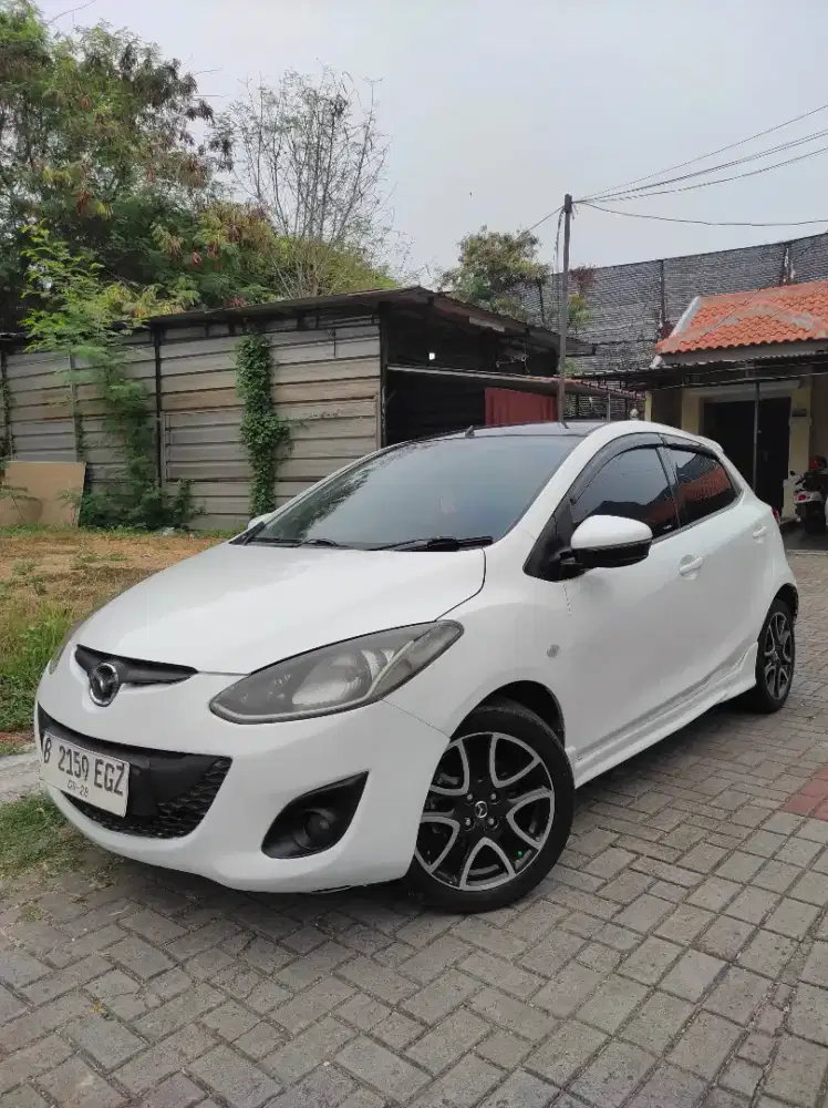 Mazda 2 Sport HB matic 2012