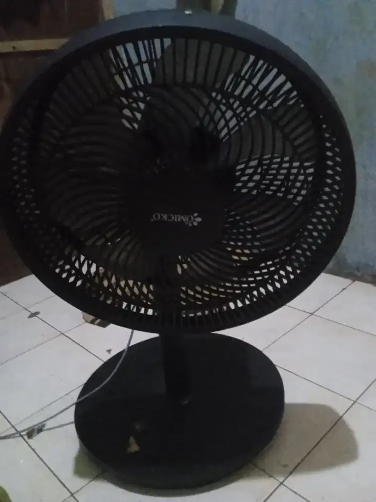Kipas angin masih bagus mulus
