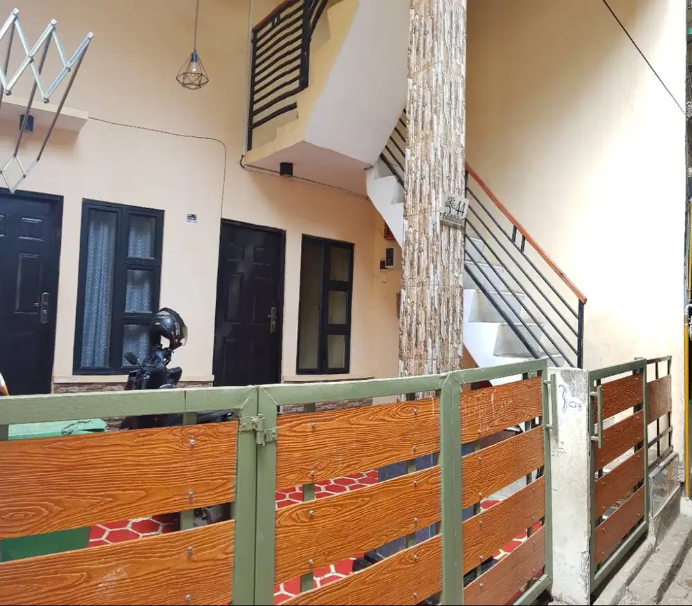 Disewakan Rumah Kontrakan di Johar Baru Model Loft 1,5 Lantai