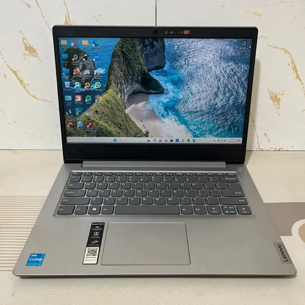 Laptop Lenovo IdeaPad Slim 3 (81X7).