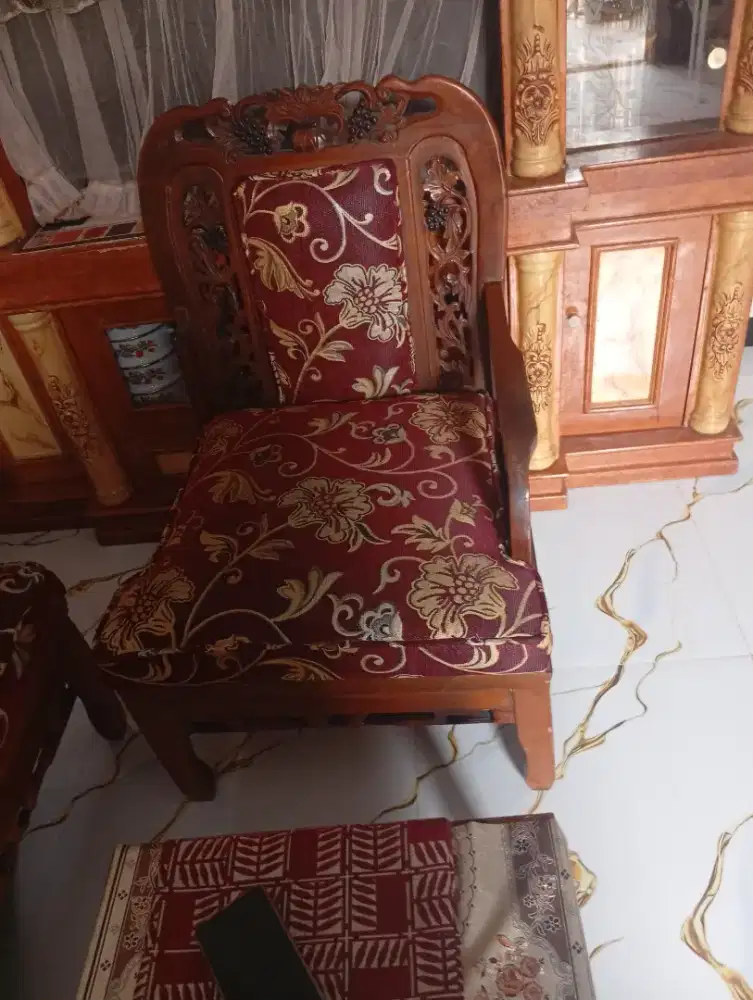 Kursi santai ruang tamu