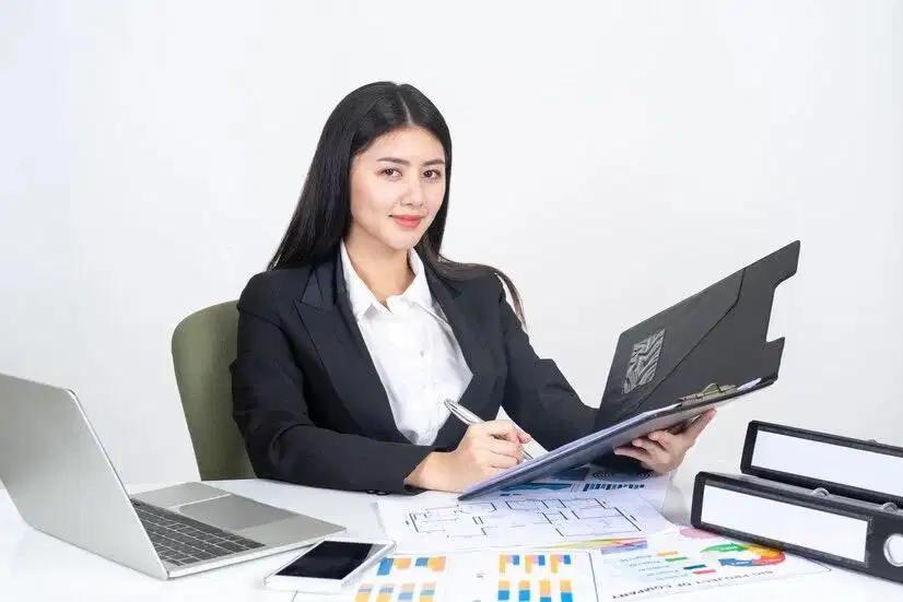Staff Administrasi dan Keuangan