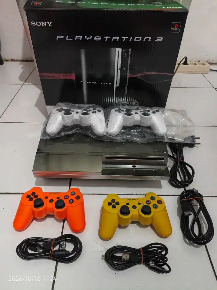 PS3 Fat 500 GB Lengkap dan Bonus tambahan 2 Stik Wireless