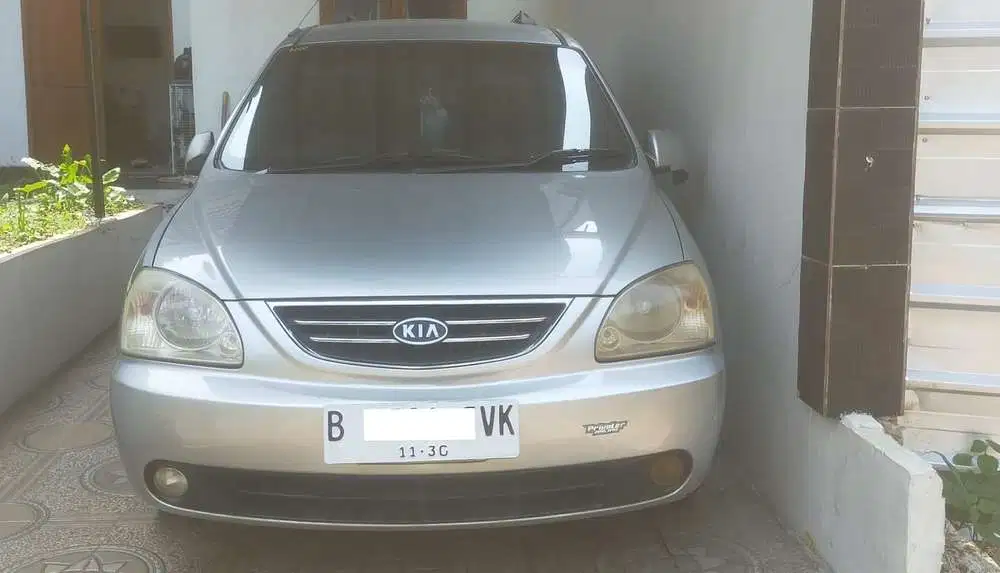 Kia Carens II 2004 Bensin