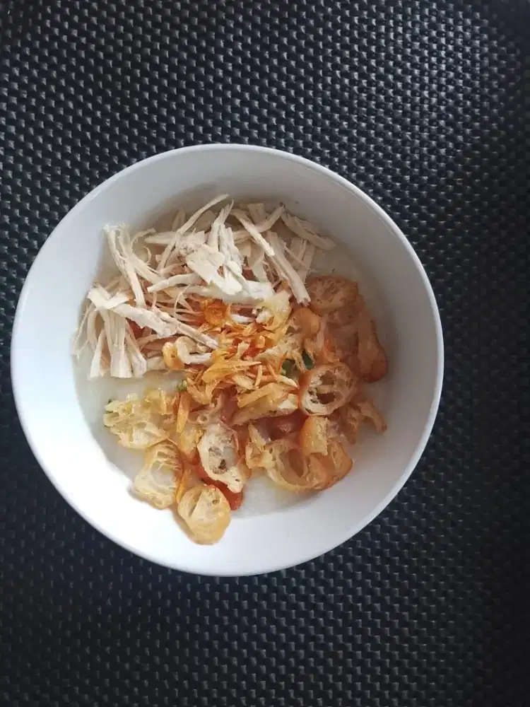 Karyawan sarapan gading serpong