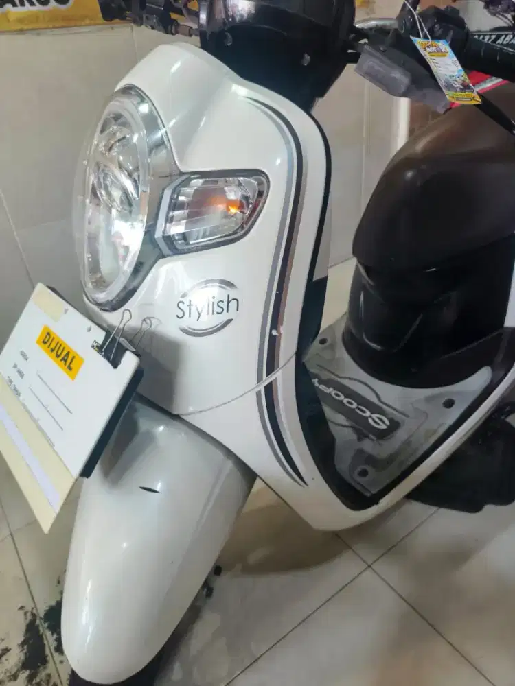 HONDA SCOOPY 2018