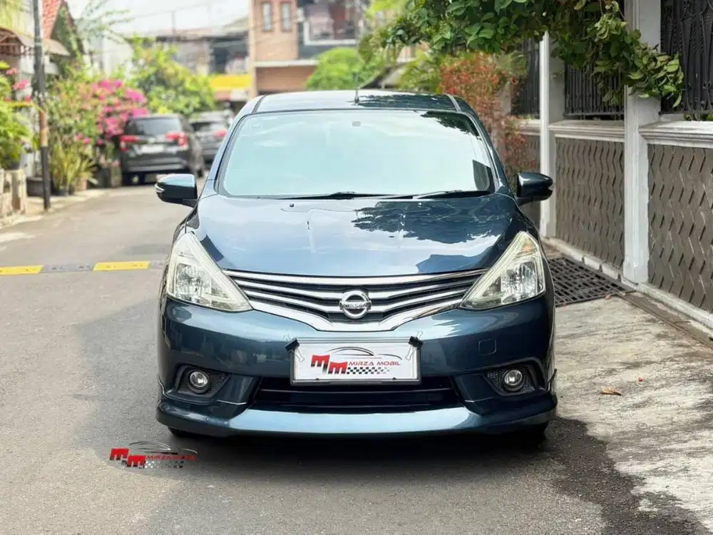 Nissan Grand Livina HWS 1.5 AT 2015 Biru Tua
