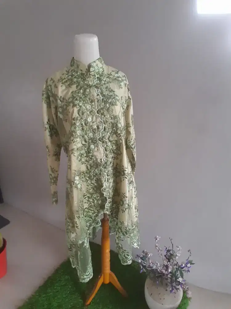 Dijual Kebaya Brukat Premium