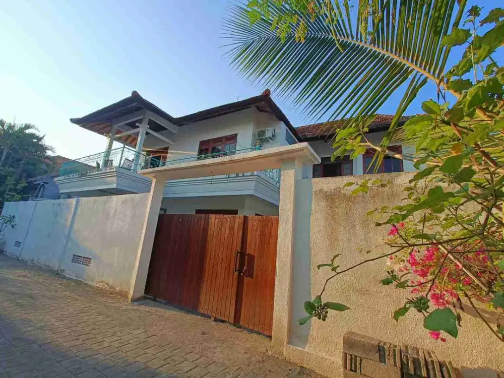 DIJUAL RUMAH Lantai II Lokasi  Sidekarya Denpasar Selatan, area jln Merta sari