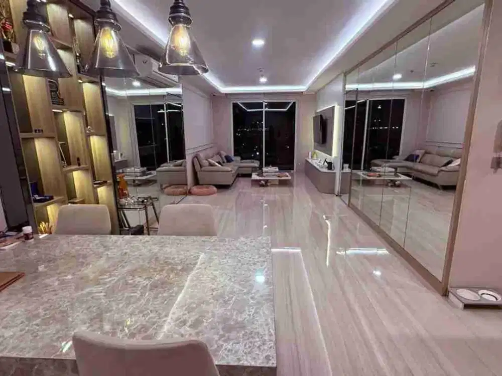 DIJUAL APARTEMEN MOI 3BR