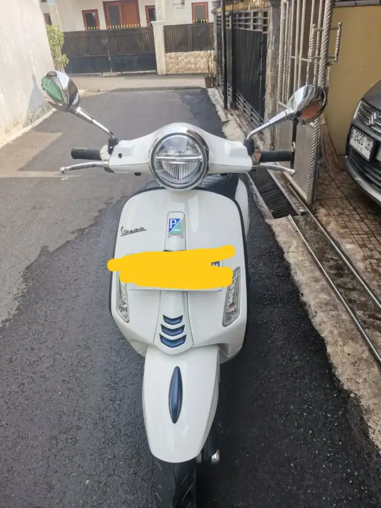Dijual vespa primavera iget 150 istimewa