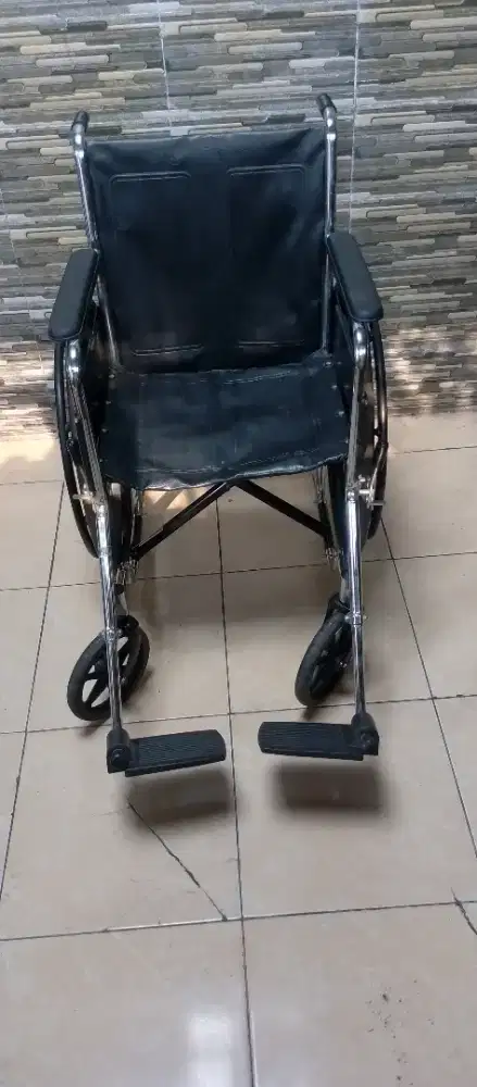 Kursi Roda ukuran 16inc
