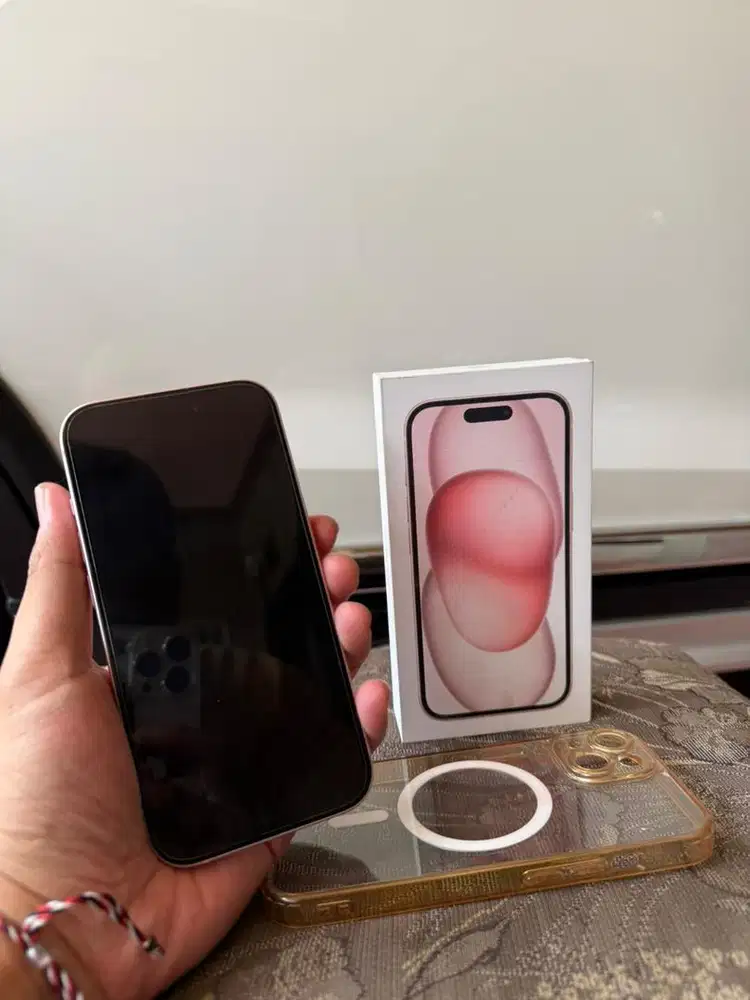 Iphone 15 basic 128 gb ibox like new