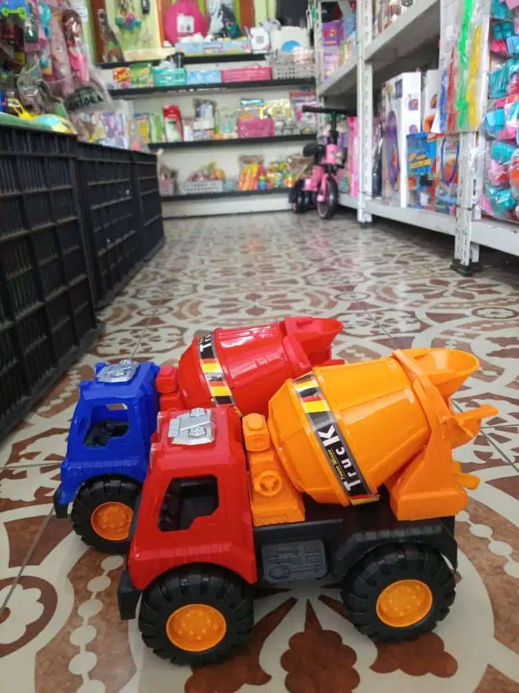 mainan anak truk molen