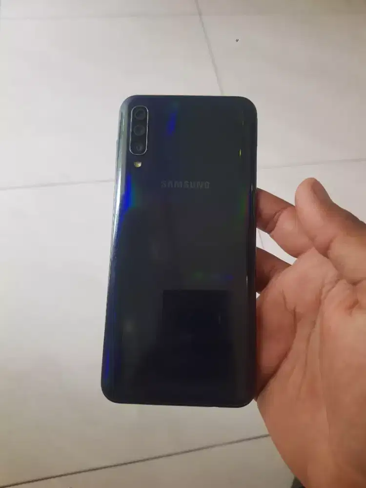 Jual cepat samsung a50 6/128 mulus no minus