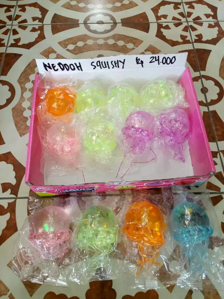 mainan anak squishy neddoh ubur ubur