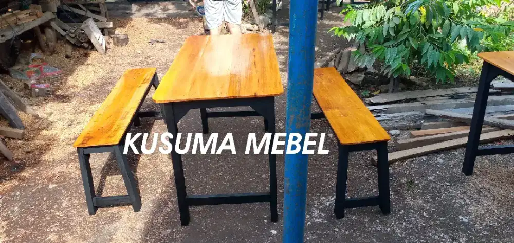 Meja kursi warung