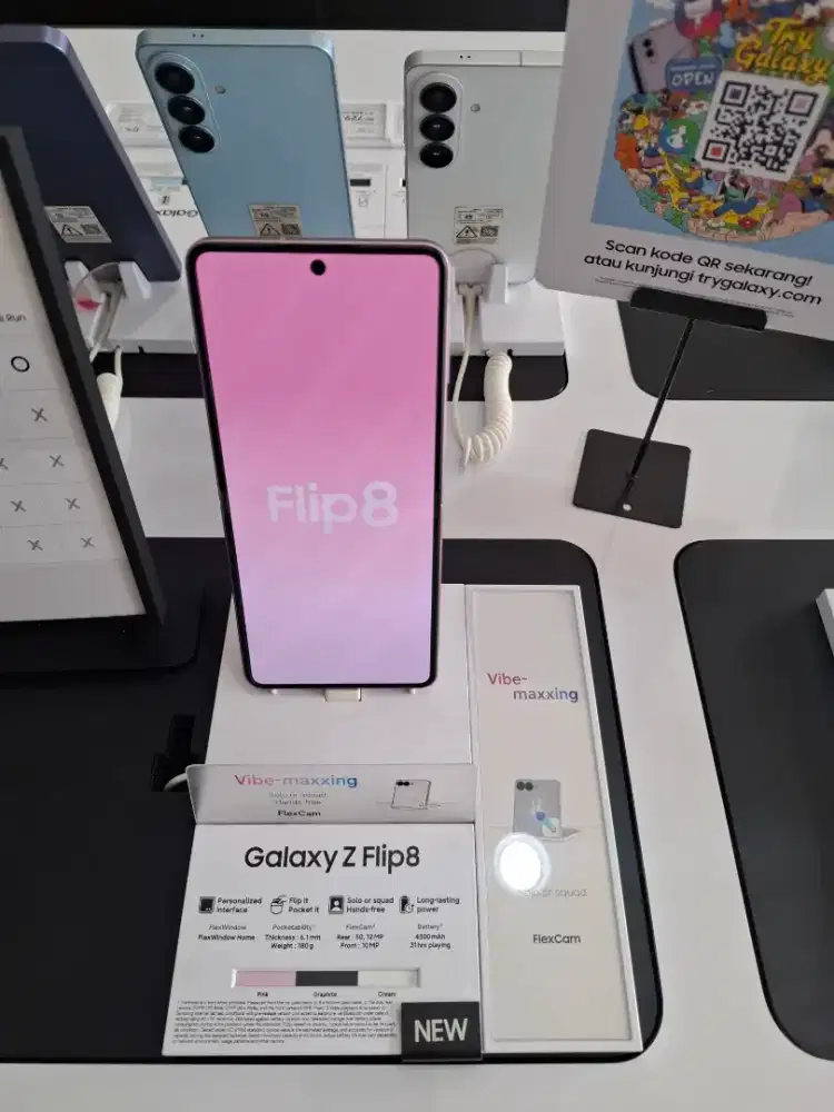 SAMSUNG GALAXY ZFLIP 8