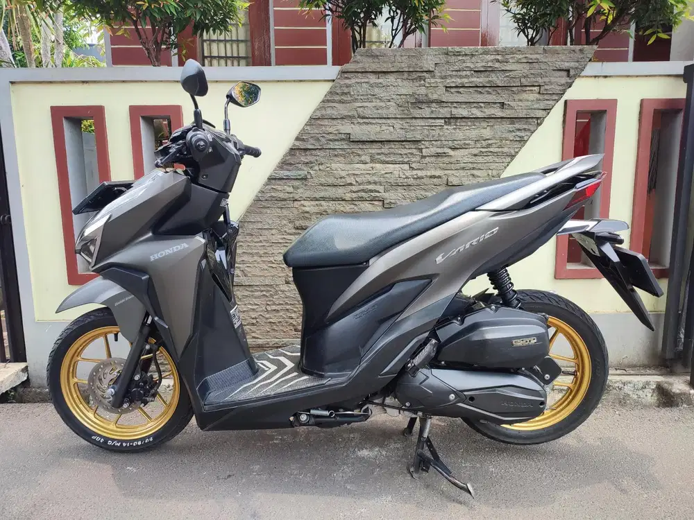 HONDA VARIO 125 LED NEW TAHUN 20210 PAJAK HIDUP