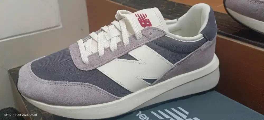 Sepatu New Balance New 370 Grey