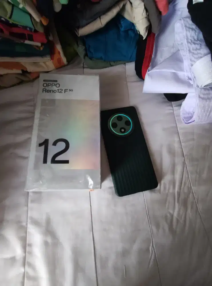 Oppo Reno 12F 5G (12/512) resmi SEIN