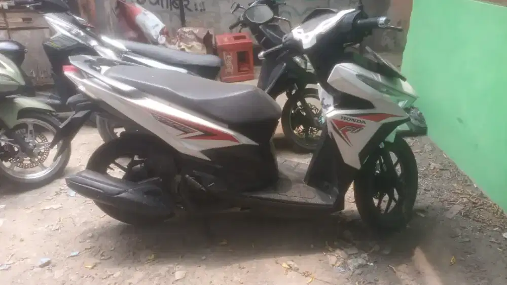 Vario 125 LED old