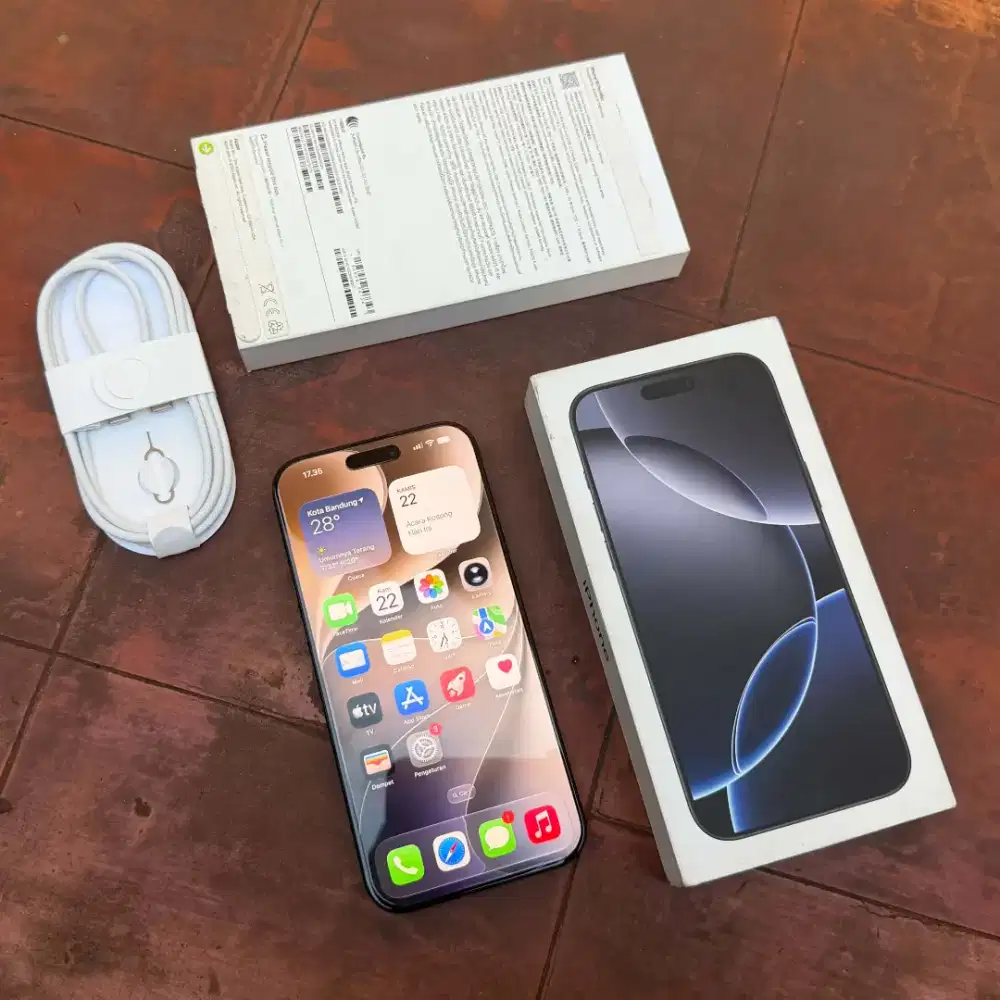 IPhone 16 Pro Max 1 TB Black Titanium