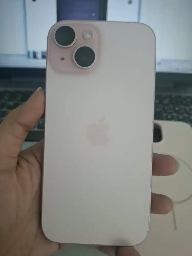 Iphone 15 garansi resmi pink 128gb
