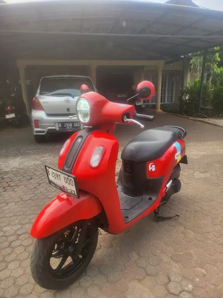 Yamaha Fazzio Keyless 2024 Merah