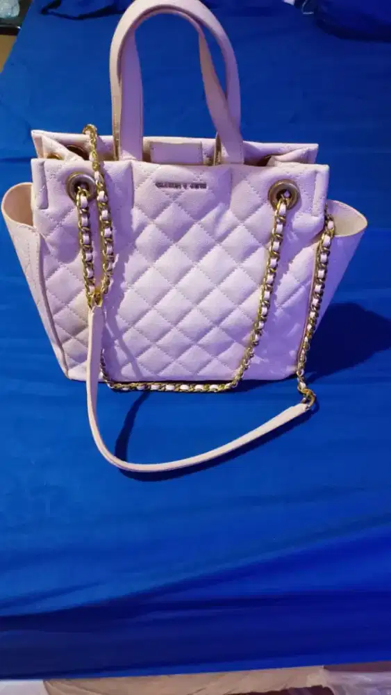 Jual Tas merk Charles & keith