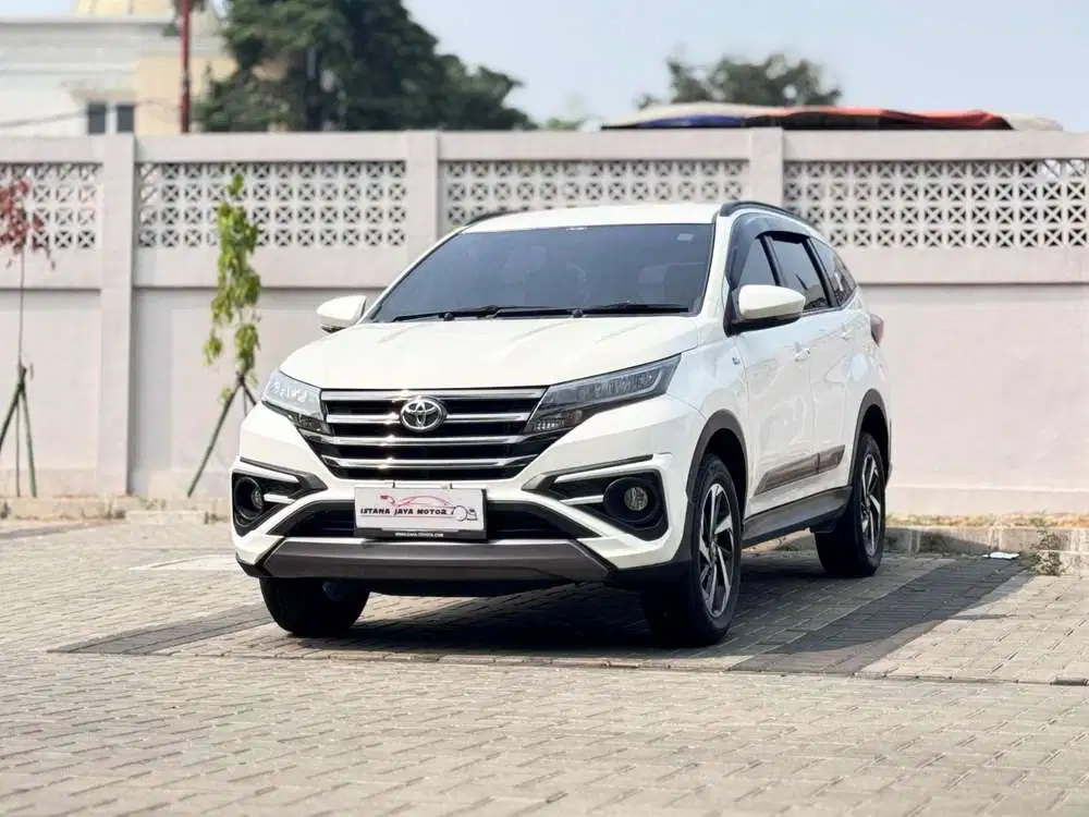 Toyota RUSH 1.5 GR SPORT AT 2024 - PUTIH