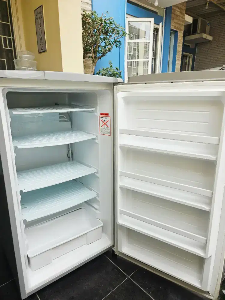 Freezer 4rak Aqua frontload