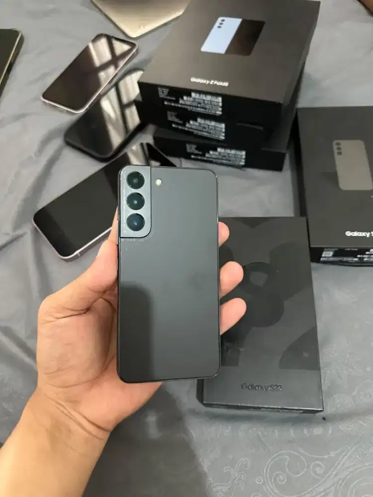 samsung S22 8/256gb