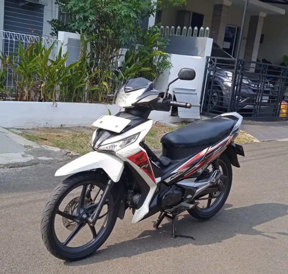 supra x 125 fi pajak hidup panjang istimewa