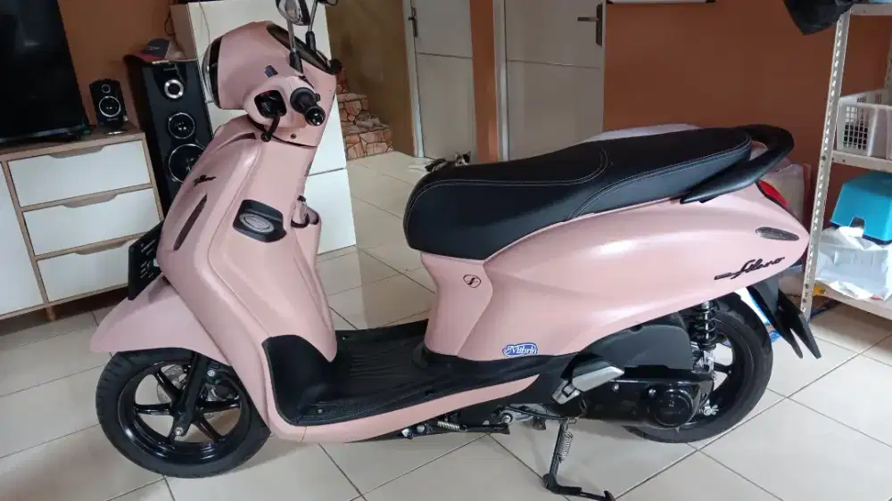 Dijual saja motor masih baru merk Yamaha Grand Filano