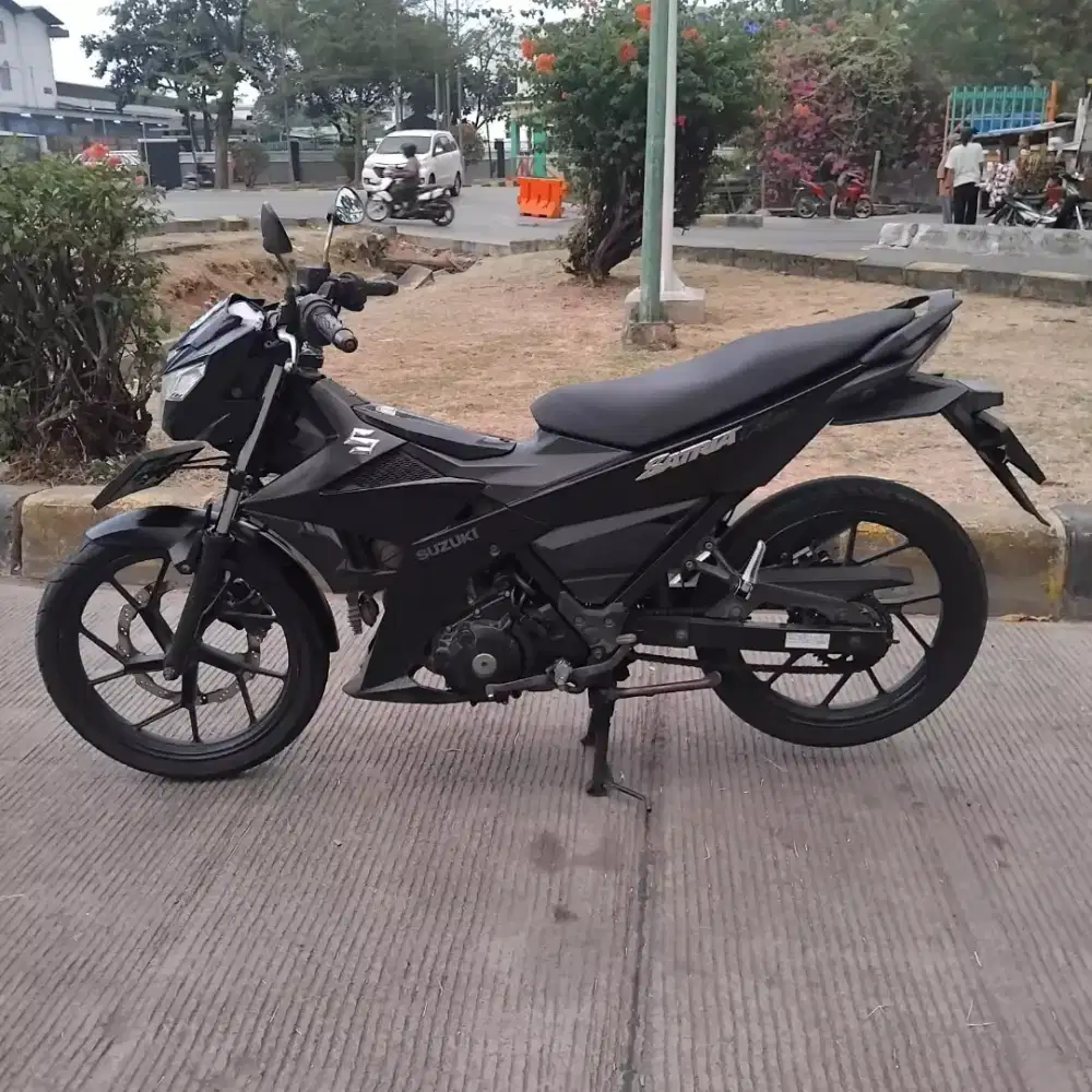 satria fi black predator th 2018 pjk on full ori