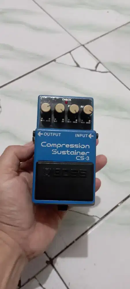 Efek Gitar Boss CS-3