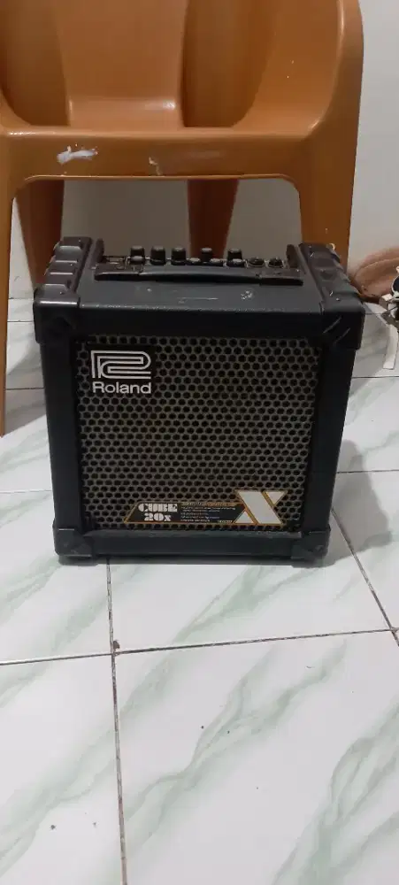 Ampli Gitar Roland Cube 20x