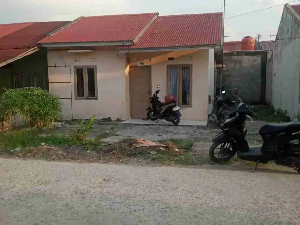 Jual Cepat Rumah Bulatan Siap Huni di Tengah Kota