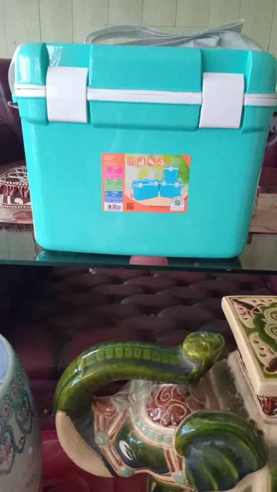 Di jual cooler box 2.2 liter