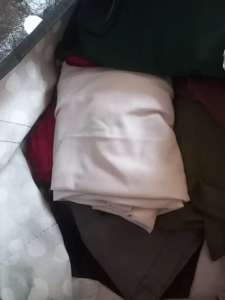 Baju Bekas Gratis