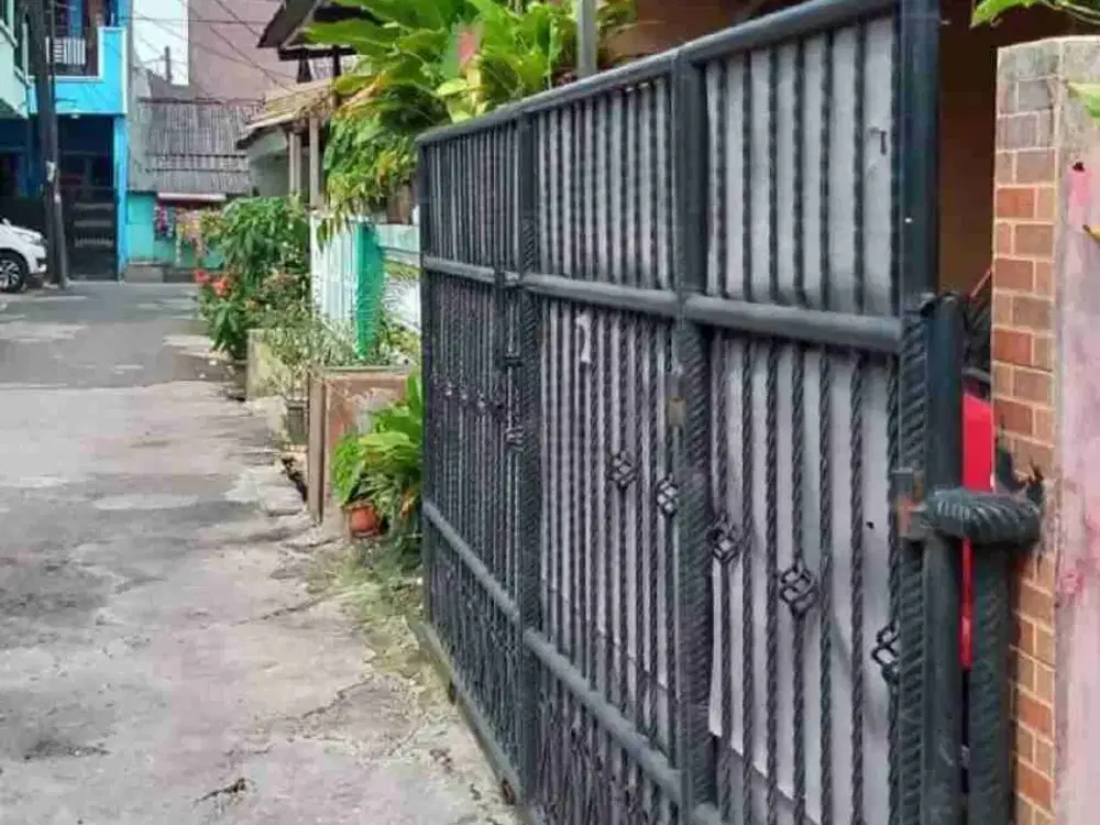 Dijual MURAH rumah.2 lantai di karawaci tangerang